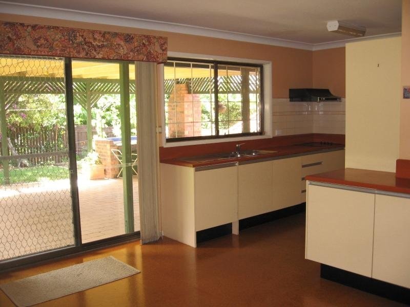 7 Donnington Street, Carindale QLD 4152