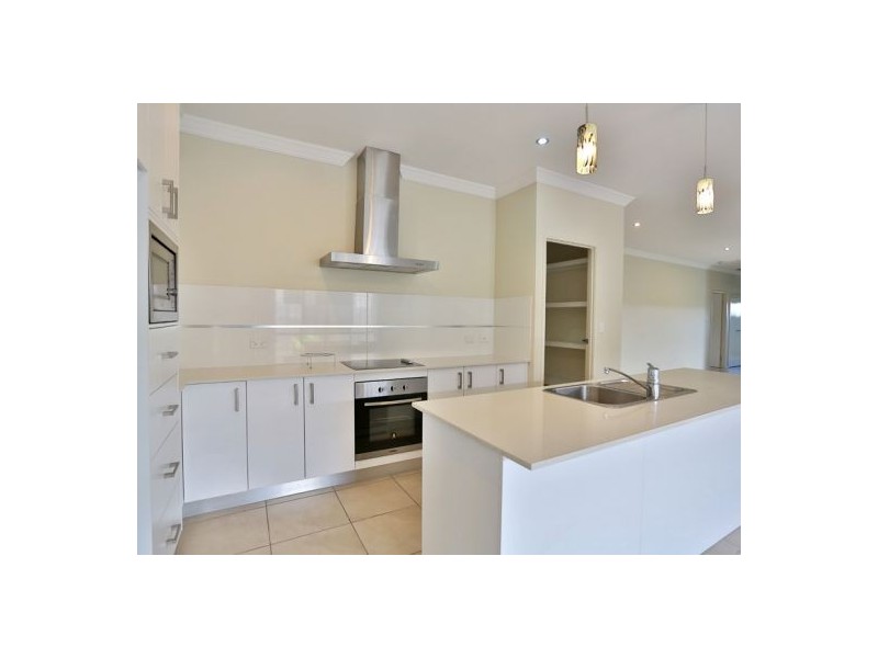 18 Vera Place, Tingalpa QLD 4173