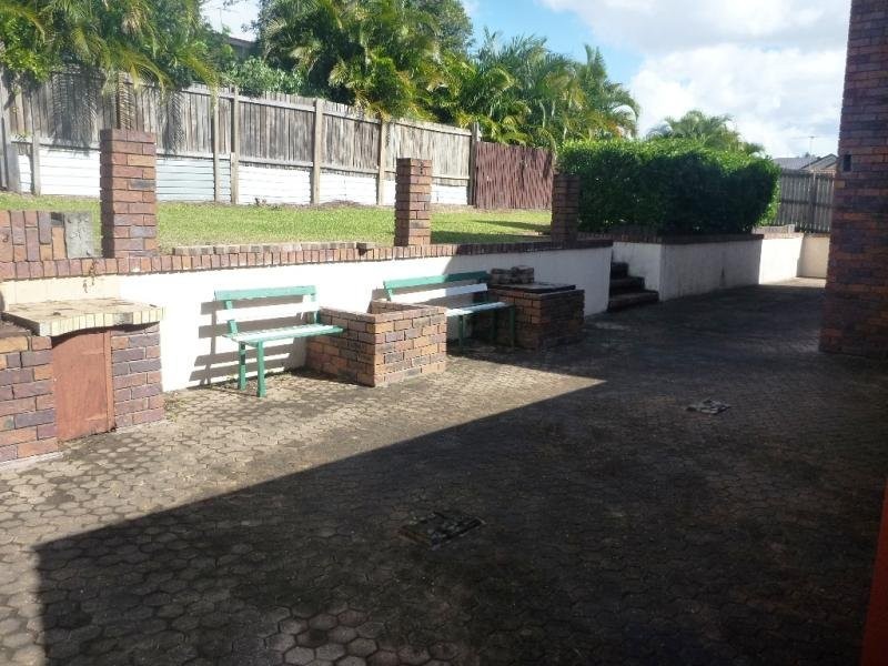 281 Winstanley Street, Carindale QLD 4152