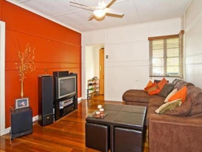 46 Brinawa Street, Camp Hill QLD 4152