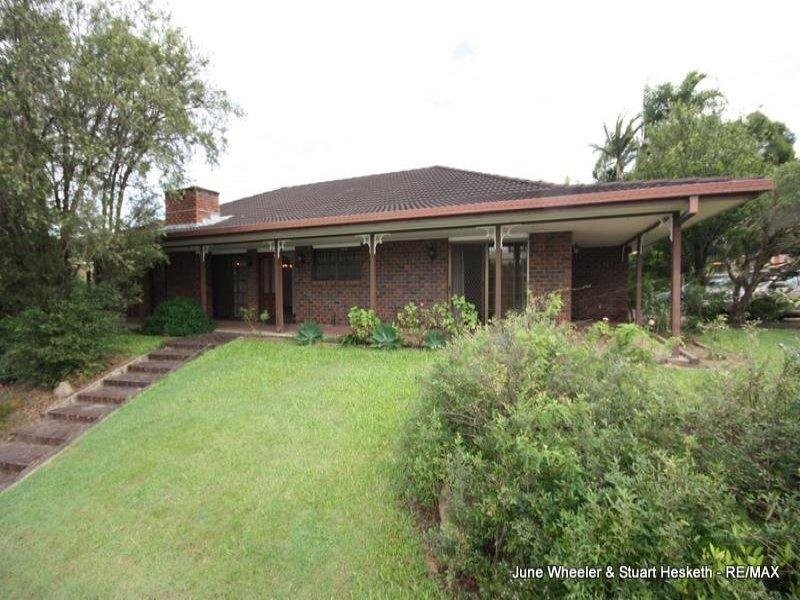 8 Aldford Court, Carindale QLD 4152
