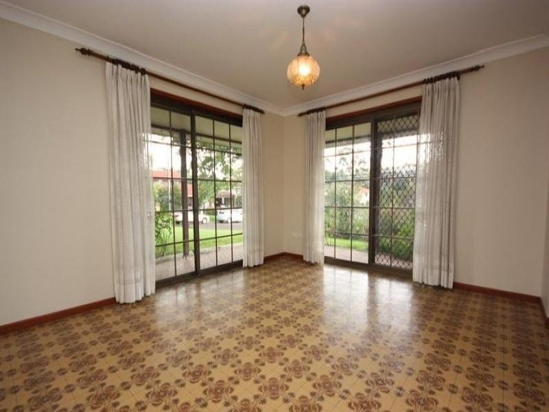 8 Aldford Court, Carindale QLD 4152