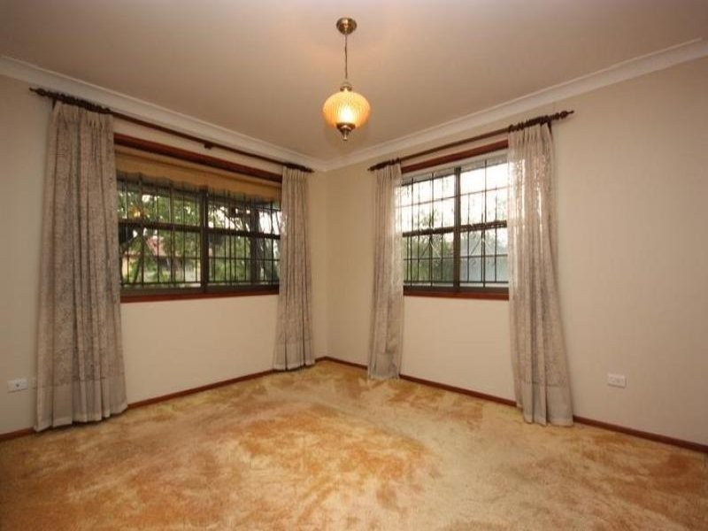 8 Aldford Court, Carindale QLD 4152