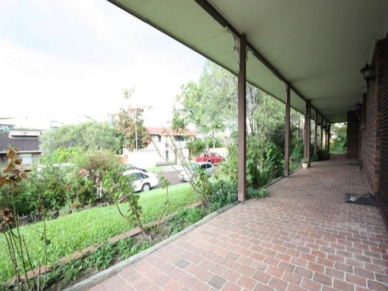 8 Aldford Court, Carindale QLD 4152