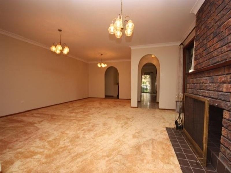 8 Aldford Court, Carindale QLD 4152