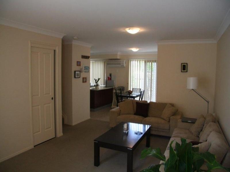 4/7 Johnston Street, Carina QLD 4152