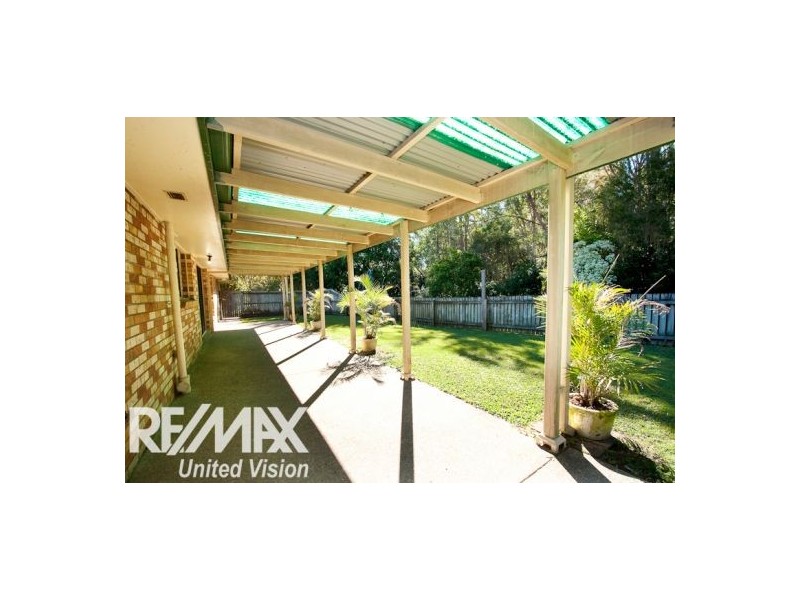 107 Oakley Street, Carindale QLD 4152