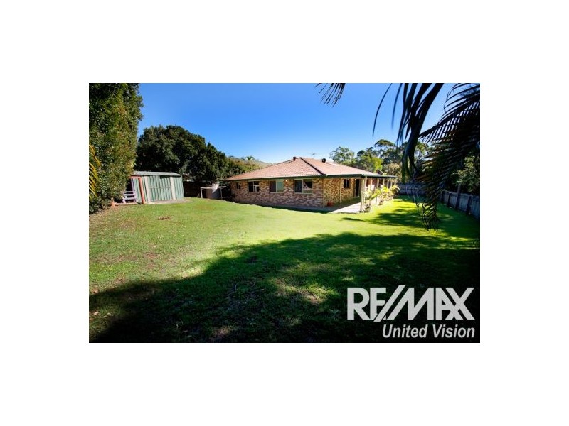 107 Oakley Street, Carindale QLD 4152