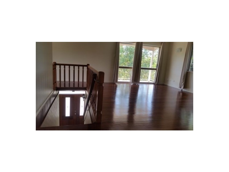 28b Hector Road, Holland Park QLD 4121