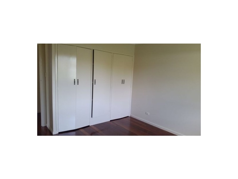 28b Hector Road, Holland Park QLD 4121