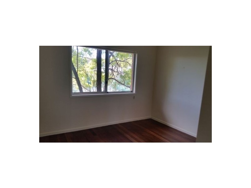 28b Hector Road, Holland Park QLD 4121