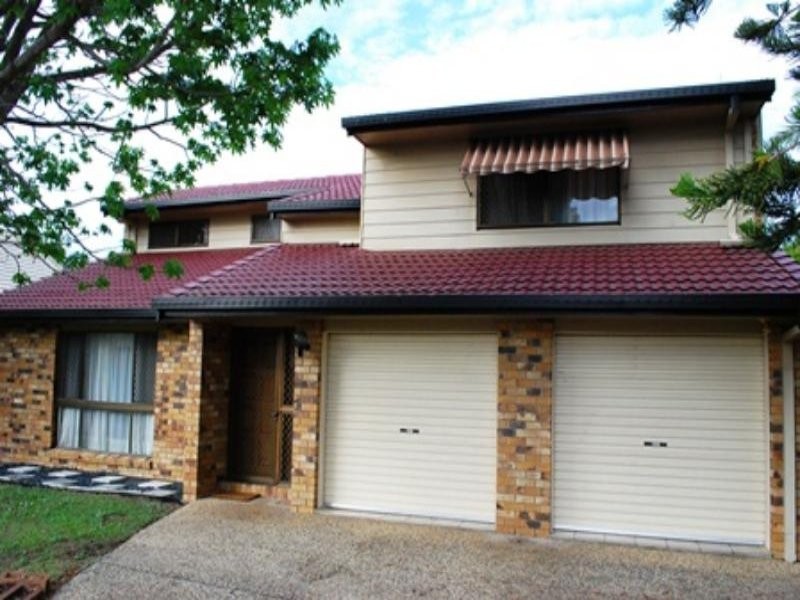 2 Raymore Court, Carindale QLD 4152
