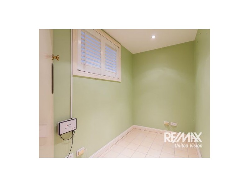 10D/182 Dornock Terrace, Highgate Hill QLD 4101