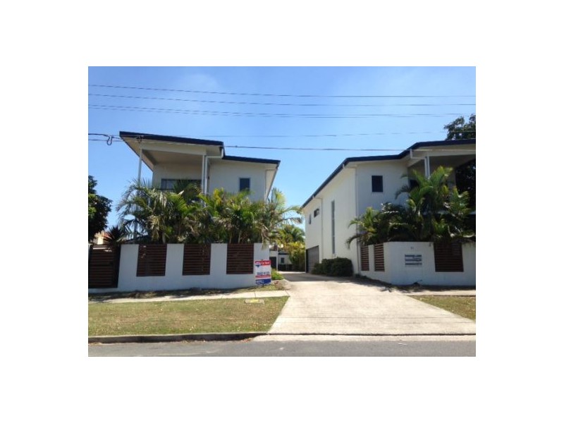 2/11 Birdwood Road, Carina QLD 4152