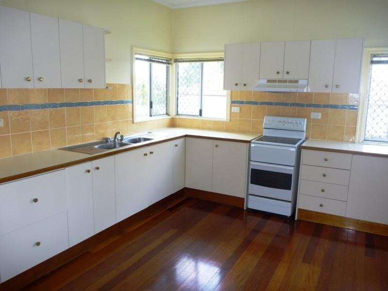 24 Murchison Street, Carina QLD 4152