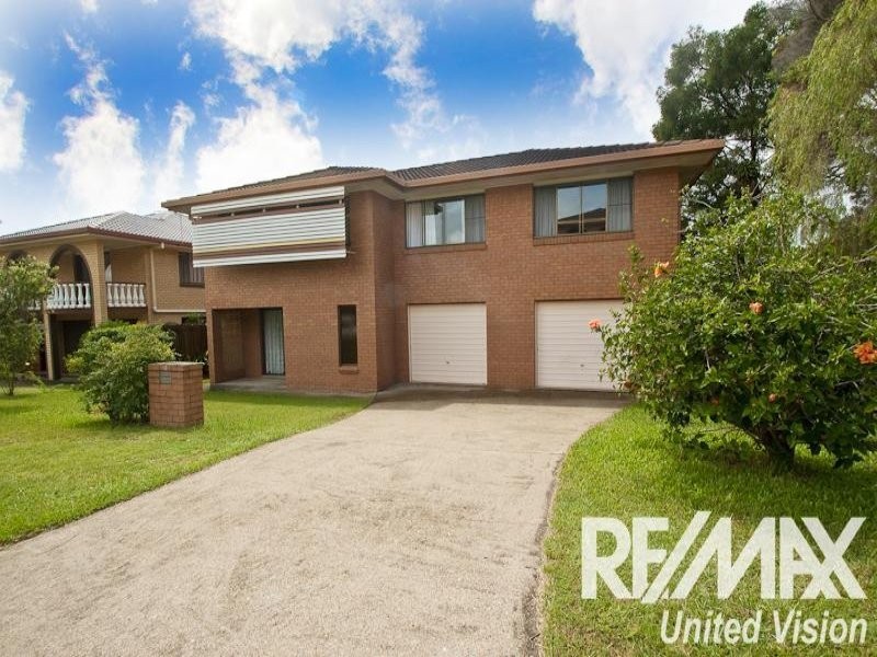 10 Banwell Crescent, Carindale QLD 4152