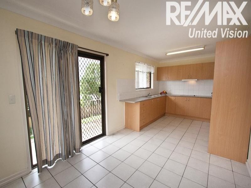 10 Banwell Crescent, Carindale QLD 4152
