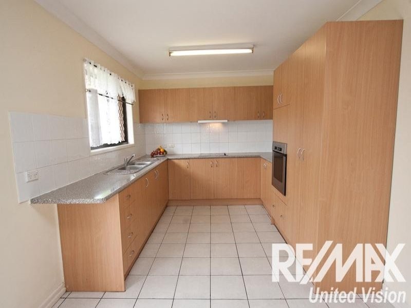 10 Banwell Crescent, Carindale QLD 4152