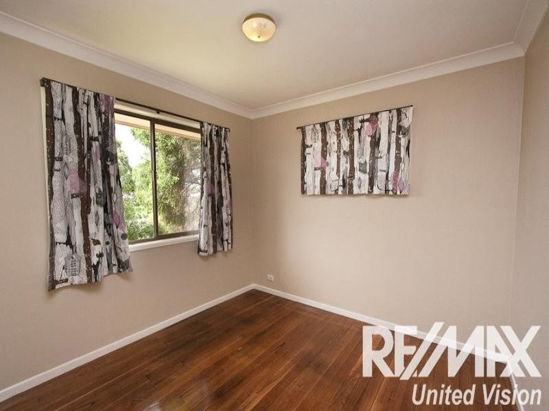 10 Banwell Crescent, Carindale QLD 4152