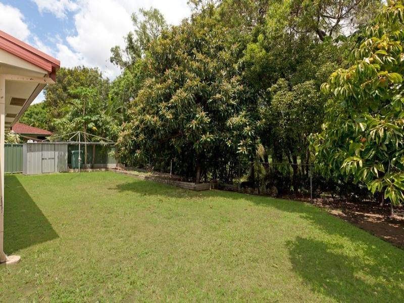 343 Winstanley Street, Carindale QLD 4152