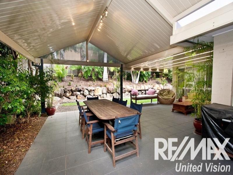 45 Kenilworth Place, Carindale QLD 4152