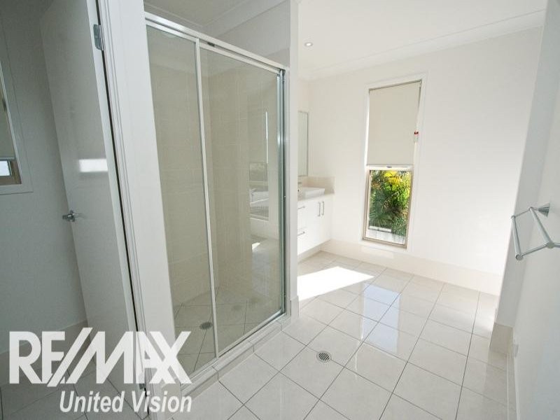 126 Waverley Road, Camp Hill QLD 4152