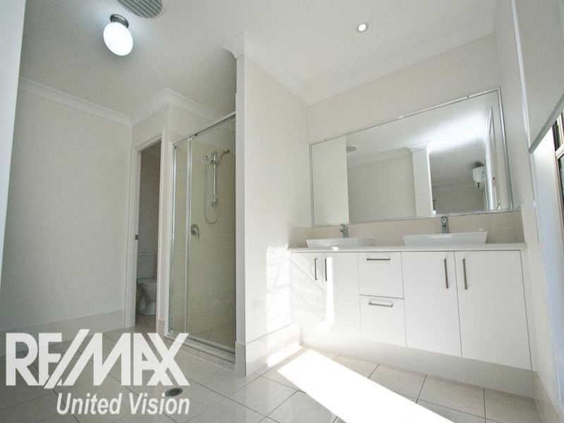 126 Waverley Road, Camp Hill QLD 4152