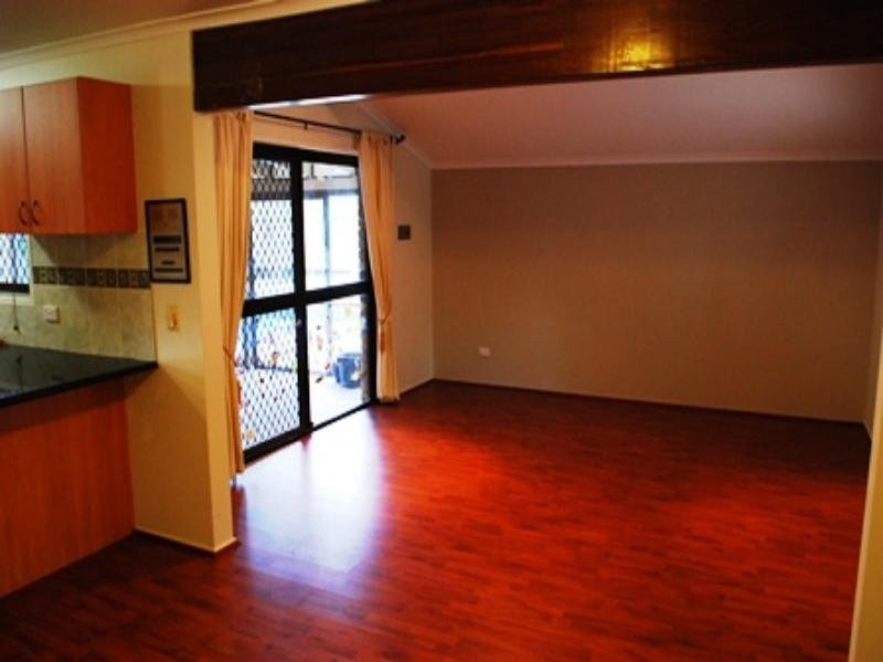 2 Raymore Crescent, Carindale QLD 4152