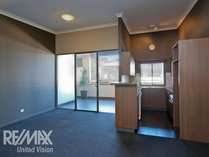3/4 Martha Street, Camp Hill QLD 4152