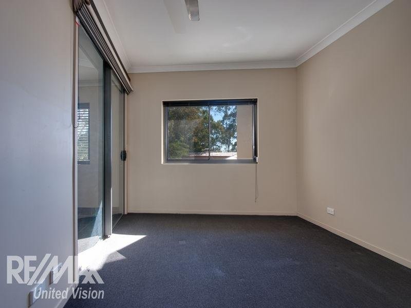3/4 Martha Street, Camp Hill QLD 4152