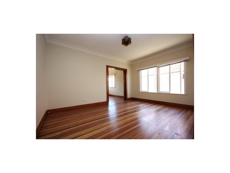 32 Lloyd Street, Camp Hill QLD 4152