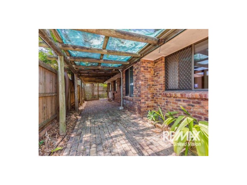 409 Winstanley Street, Carindale QLD 4152