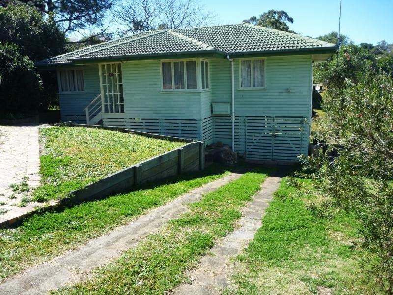 27 Mapleton Street, Mount Gravatt East QLD 4122