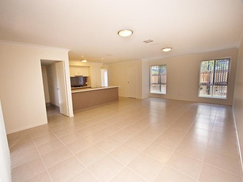 1/47 Larbonya Crescent, Capalaba QLD 4157