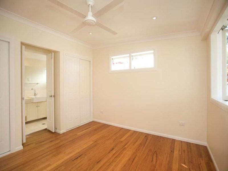 20 Long Street, Camp Hill QLD 4152