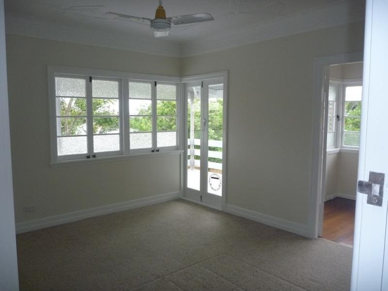 30 Hartley Street, Camp Hill QLD 4152