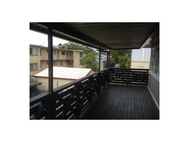 2/51 Ridge Street, Greenslopes QLD 4120