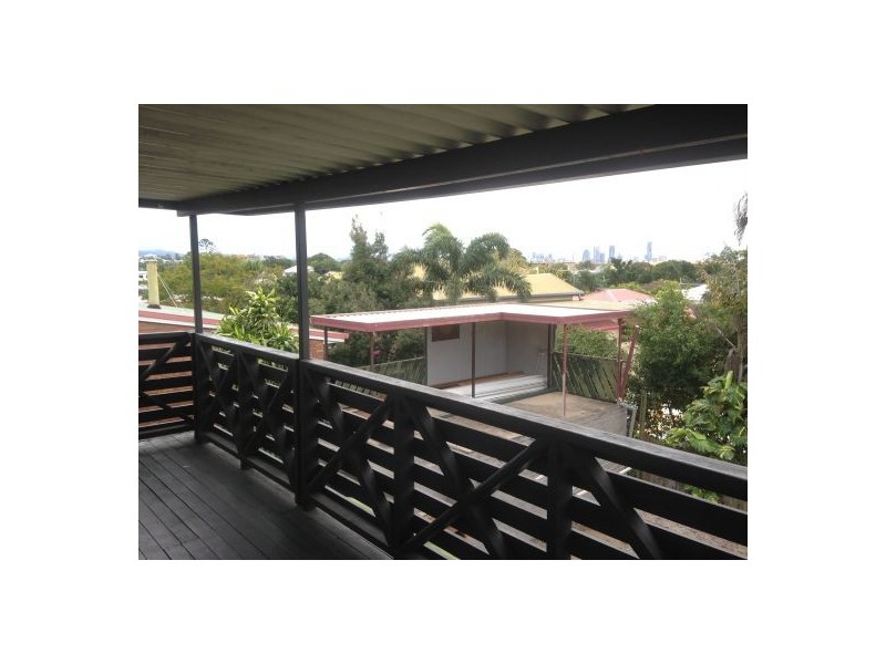 2/51 Ridge Street, Greenslopes QLD 4120