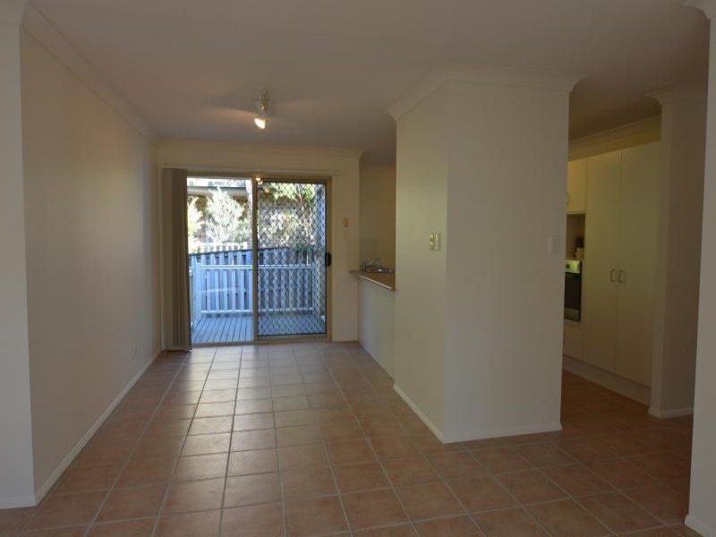 9 Thredbo Court, Belmont QLD 4153