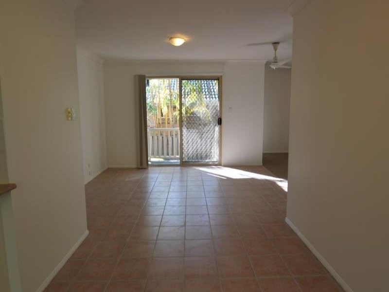 9 Thredbo Court, Belmont QLD 4153