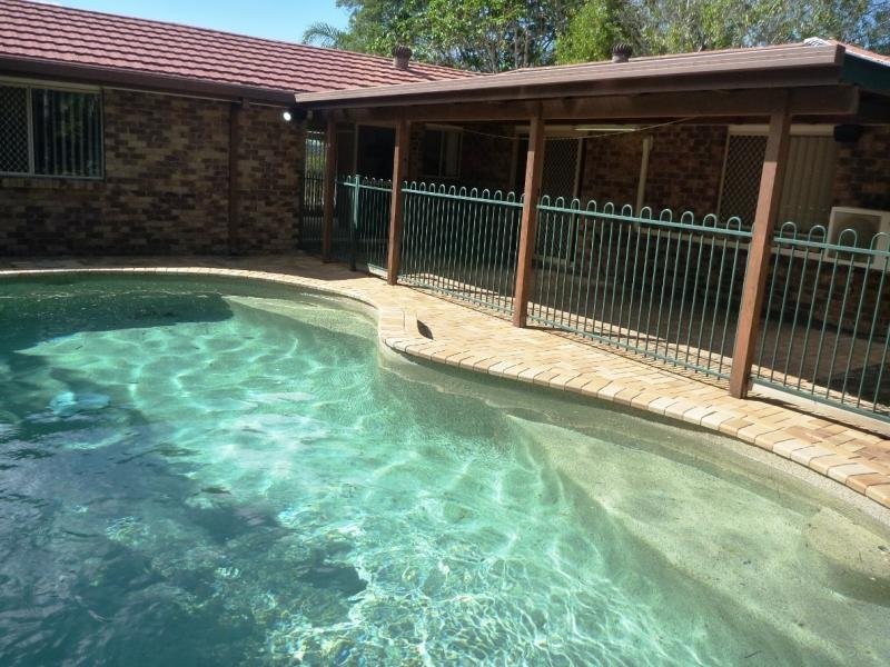 8 Leilani Court, Carina QLD 4152