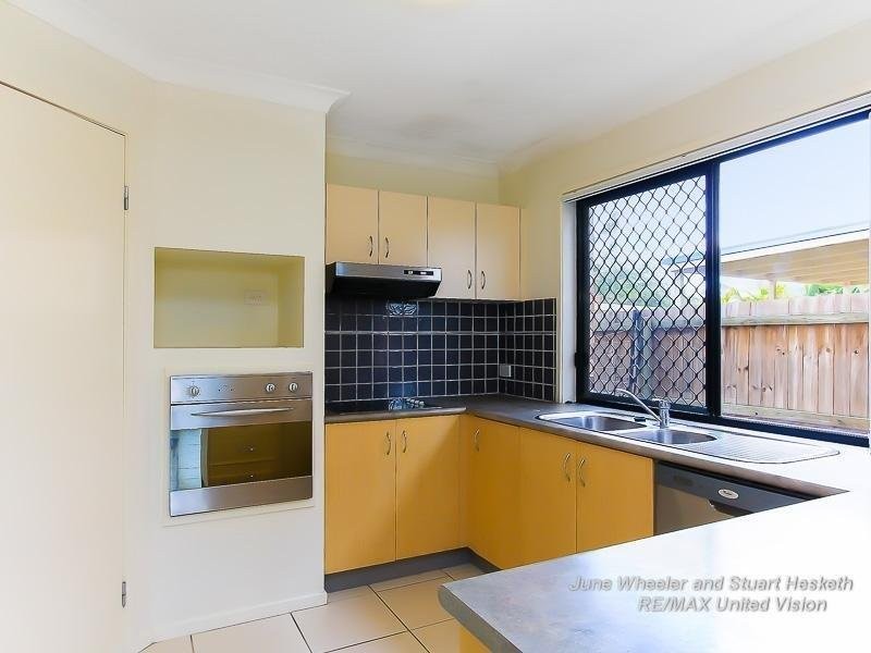 38 Reynolds Street, Carindale QLD 4152