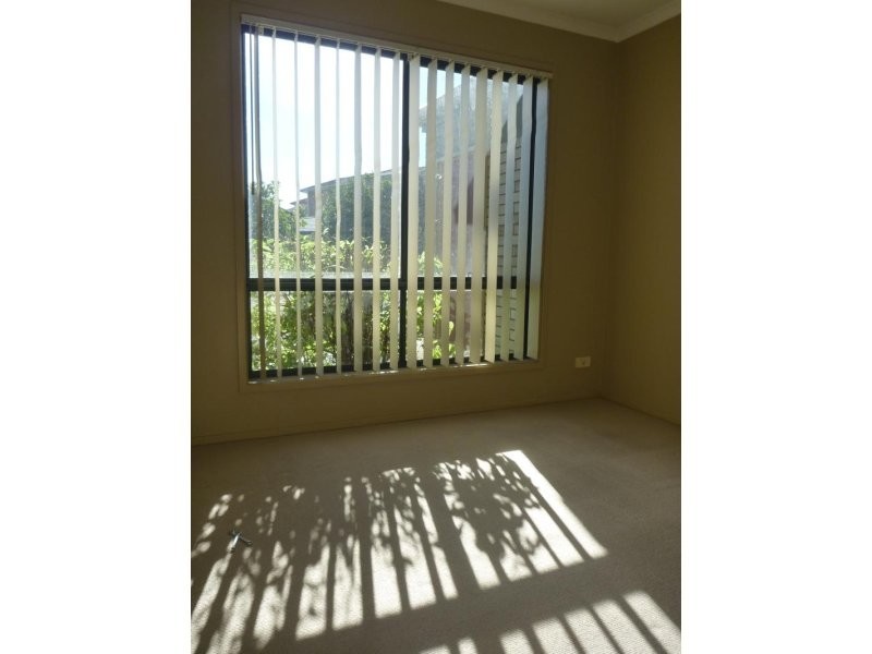 5 Clearmount Crescent, Carindale QLD 4152