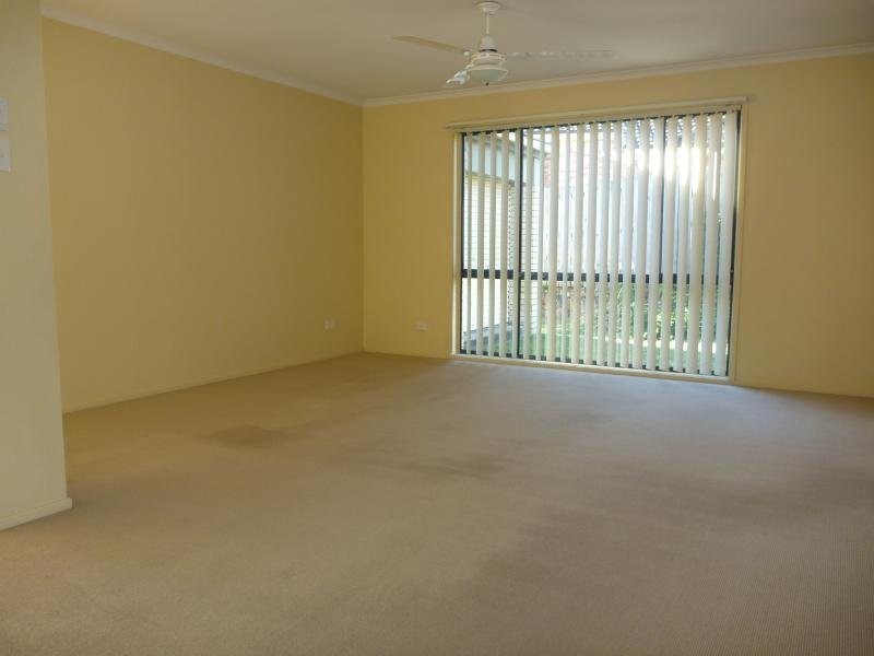 5 Clearmount Crescent, Carindale QLD 4152