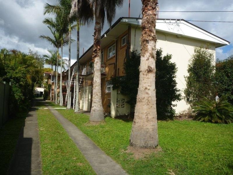 1/37 Dansie Street, Greenslopes QLD 4120