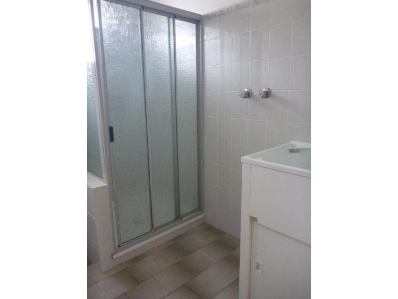 1/37 Dansie Street, Greenslopes QLD 4120