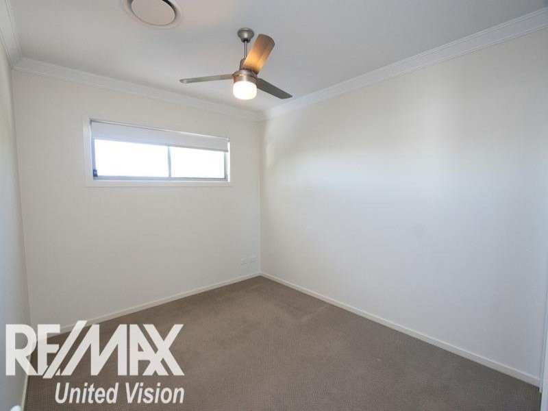 2/17 Hilltop Court, Carina QLD 4152