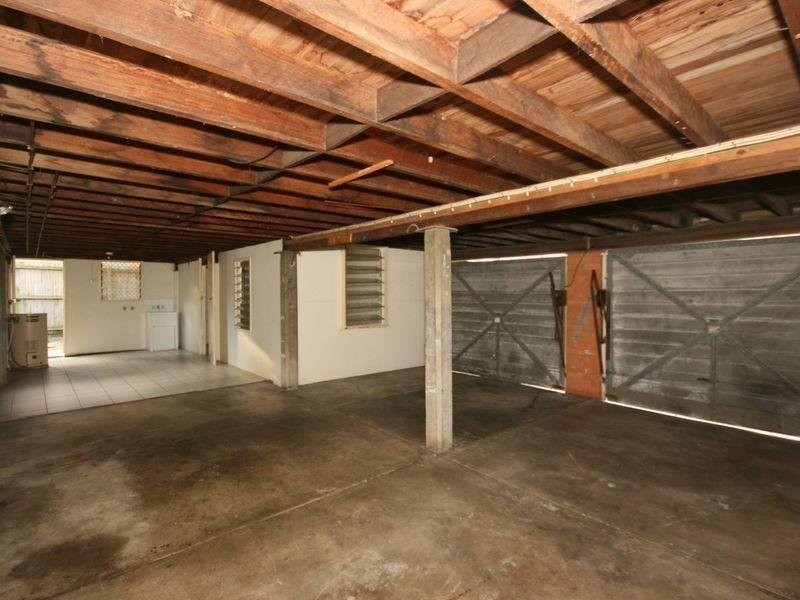 1546 Creek Road, Carina QLD 4152