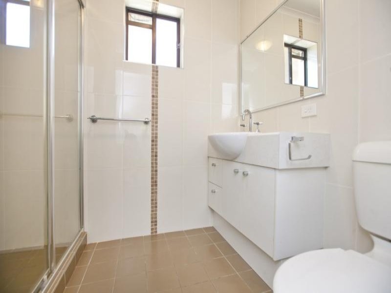 15 Eynsford Street, Carindale QLD 4152