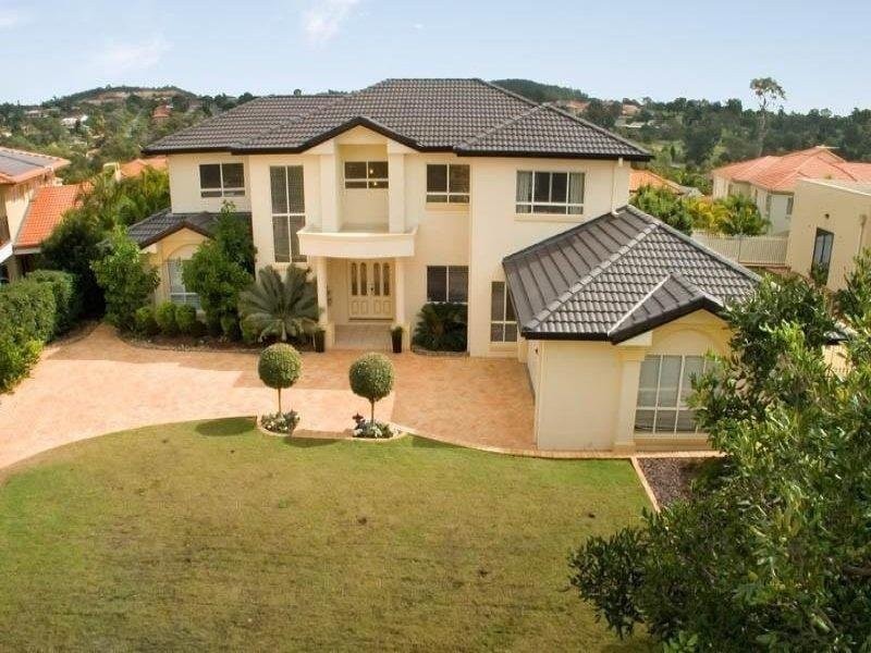 12 Oppermann Place, Carindale QLD 4152